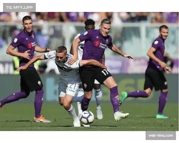 佛罗伦萨主场对阵萨索洛，中场控制力定胜负