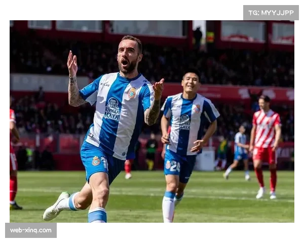 加泰德比火药味十足，全场多次犯规比赛屡屡中断