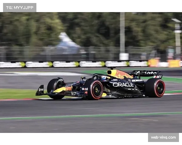 F1沙特大奖赛排位赛即将打响,红牛与法拉利争夺杆位 F1沙特大奖赛排位赛即将打响,红牛与法拉利争夺杆位